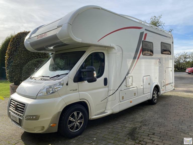 Dethleffs Alpa 4 Berth 4 Belts  Auto Levelling  Large Garage