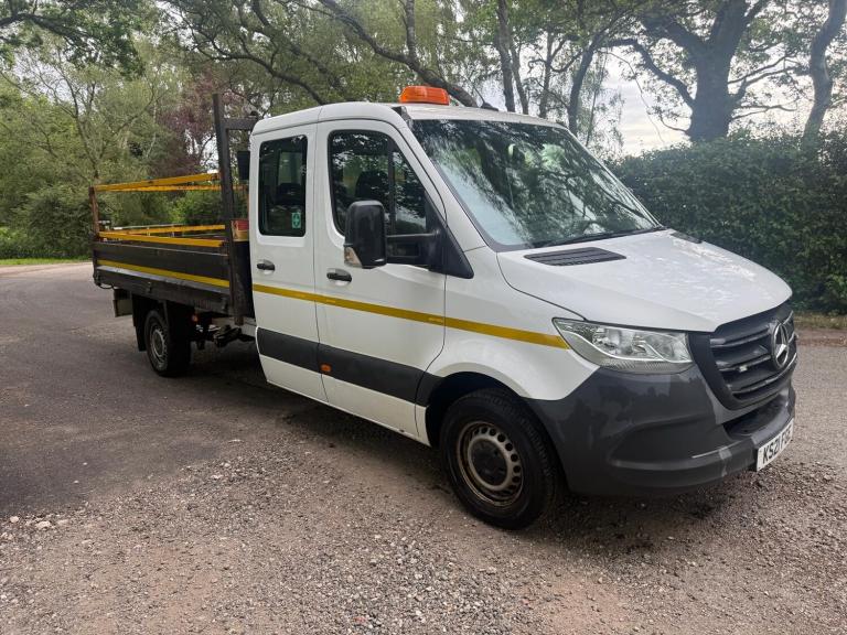 2021 Mercedes-Benz Sprinter 3.5t Progressive Crew Cab Tipper 7 seats towbar finance  CHASSIS CAB ...