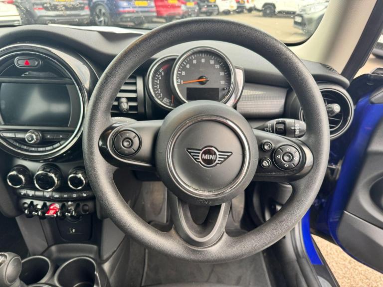 2020 MINI Hatch 1.5 Cooper Classic II 3dr HATCHBACK PETROL Manual