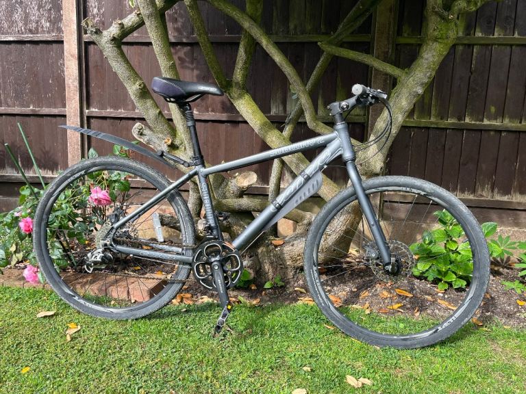 Carrera Subway 2 Hybrid Bike – Disc Brakes – SRAM Gears 