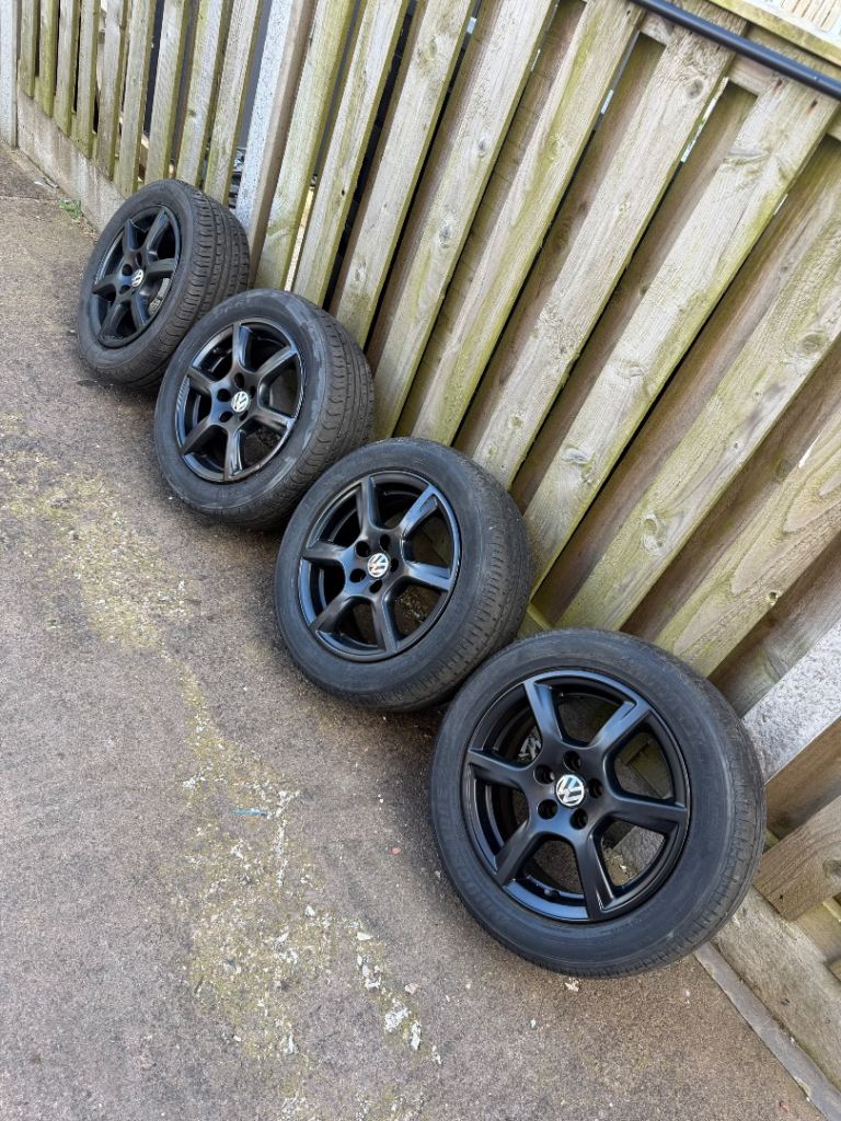 Gloss Black alloys off 2010 Polo 
