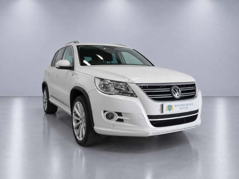 VOLKSWAGEN TIGUAN 2.0 TDI R-Line 4WD Euro 5 5dr 2010