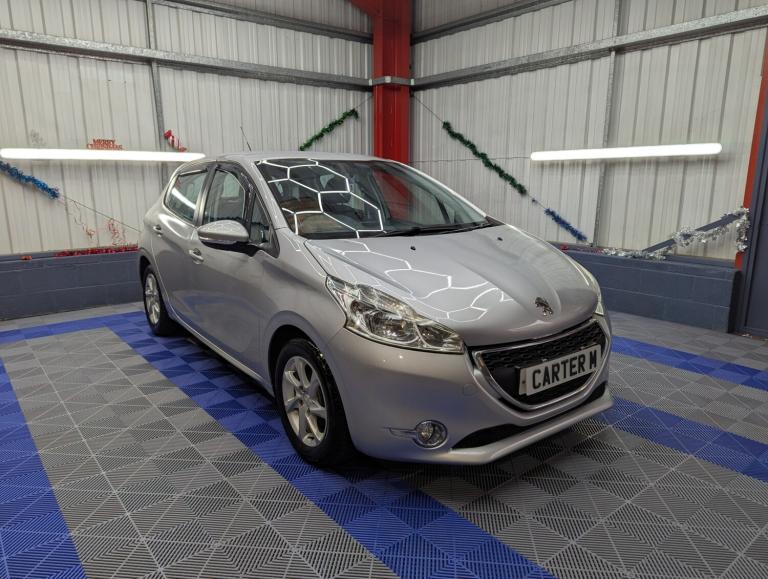 2015 Peugeot 208 1.2 VTi Active 5dr HATCHBACK Petrol Manual