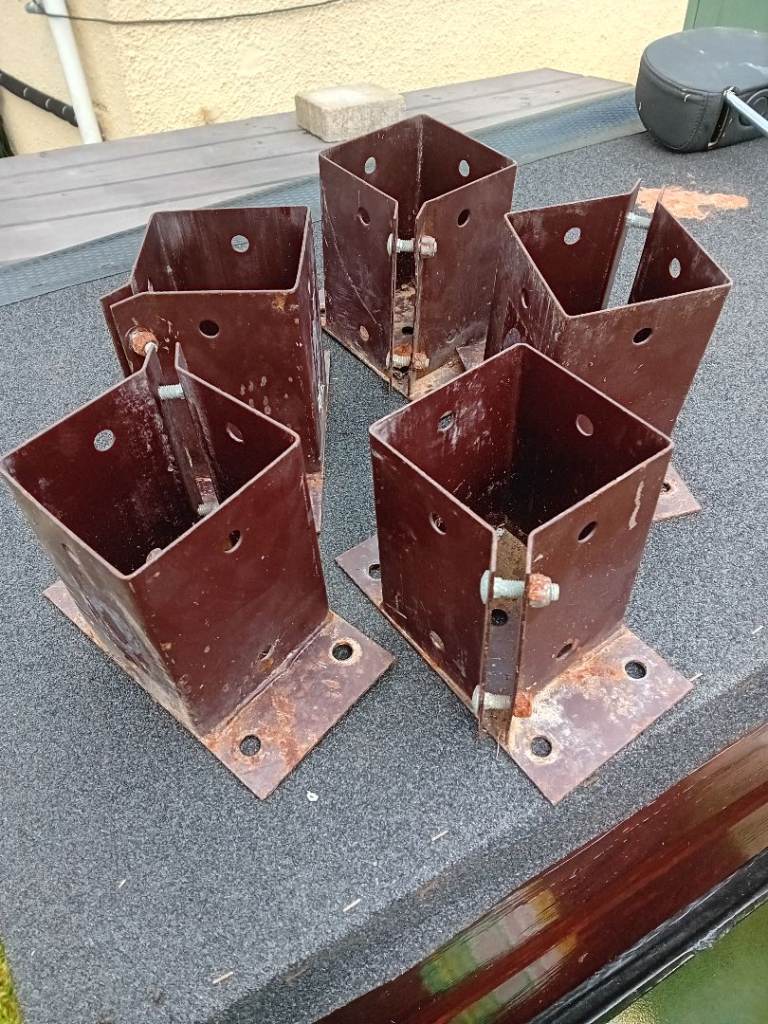 5 Metal Post Holders for Decking & Fencing – good Condition