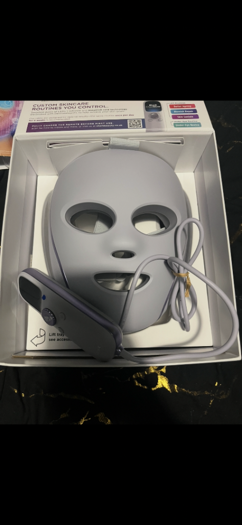 Shark Cryo Glow Facial Skin Tool - Brand New