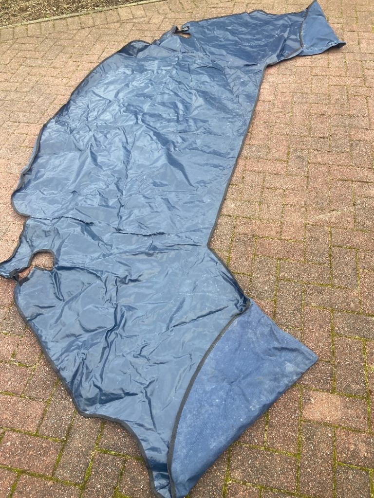 Used screen cover for VW T5 / T6 made by Custom covers