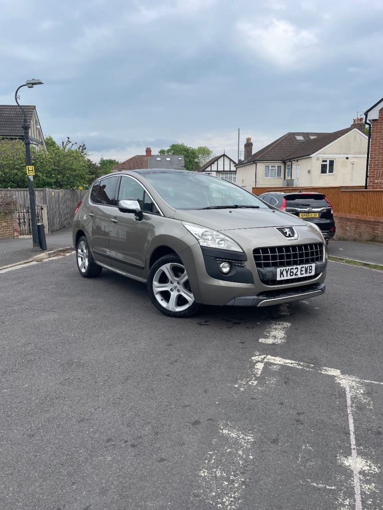Peugeot, 3008, Hatchback, 2012, Automatic, 1560 (cc), 5 doors