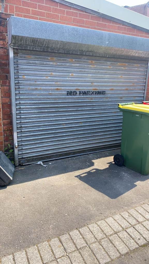 Spacious Garage available to rent in Preston (PR1)