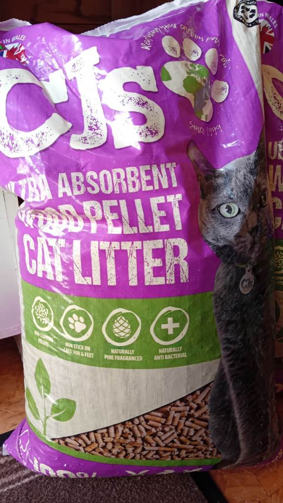 CJ's Wood Pellet Cat Litter - BRAND NEW