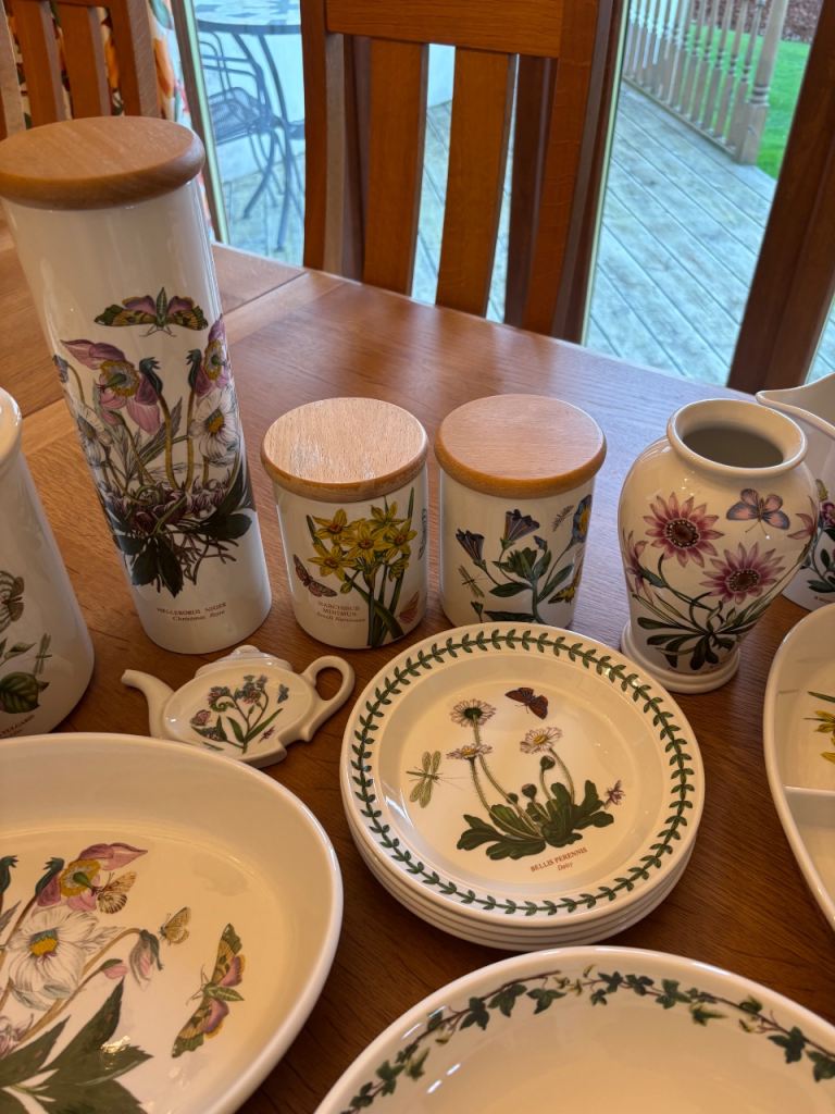 Portmeirion Bundle - Botanic Garden (some brand new) plus 1 Holly & Ivy Bowl