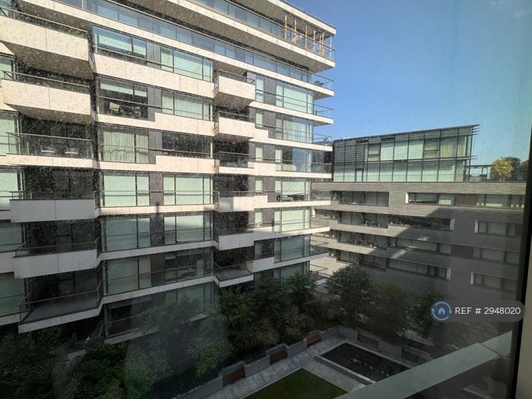 1 bedroom flat in Duchess Walk, London, SE1 (1 bed) (#2948020)