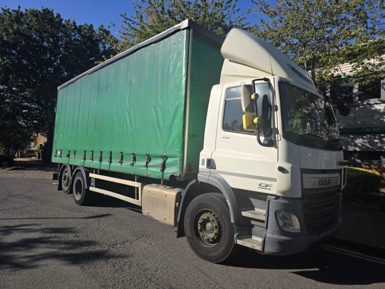2015 DAF CF 75.330 26T CURTAIN SIDER WITH MOFFETT ATTACHMENTS