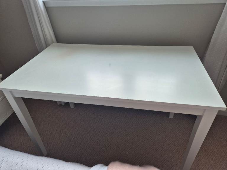 White rectangular table