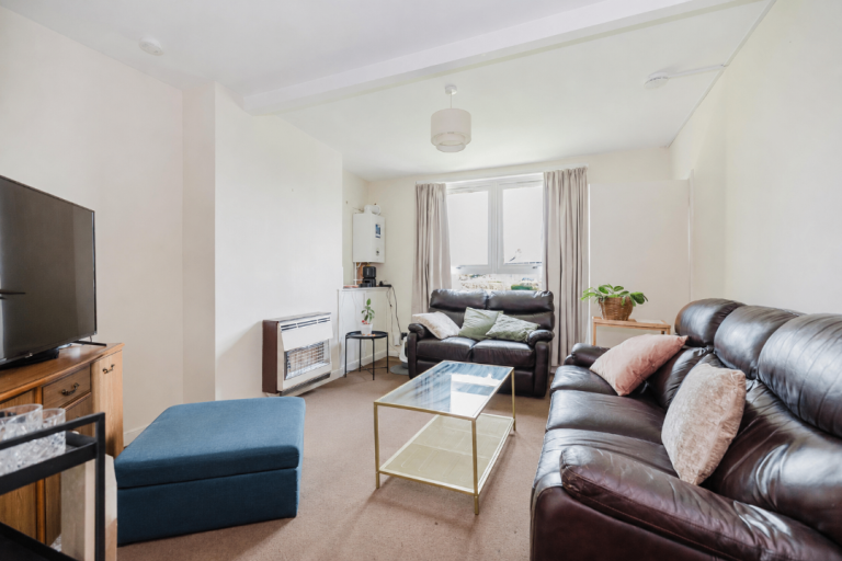 Attractive, 2 bedroom, mid-terraced house with huge garden in Craigentinny – available soon