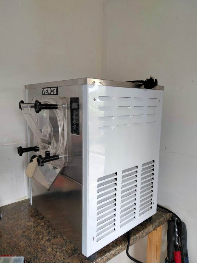 ice cream machine 