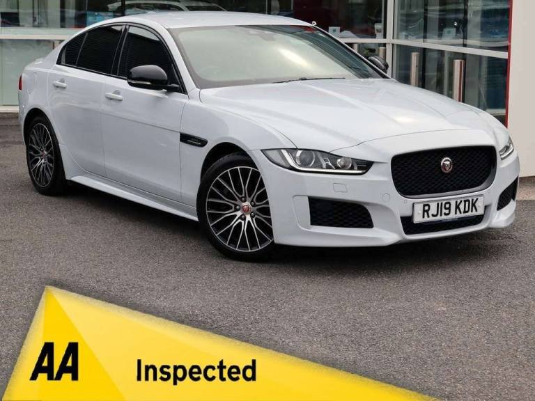 2019 Jaguar XE 2.0i Landmark Saloon 4dr Petrol Auto Euro 6 (s/s) (200 ps) Saloon Petrol Automatic