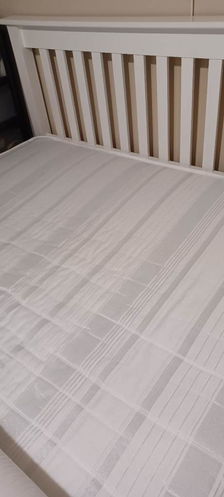 image for Kingsize bed frame