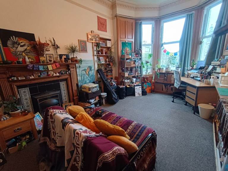 Room short-term Sublet - Dates in description 