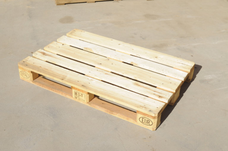4 x NEW EPAL PALLETS 800 X 1200MM ONLY £4