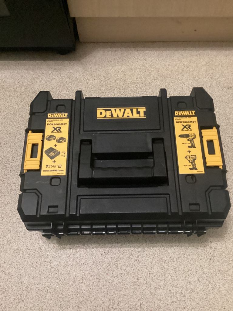 Dewalt t stack box