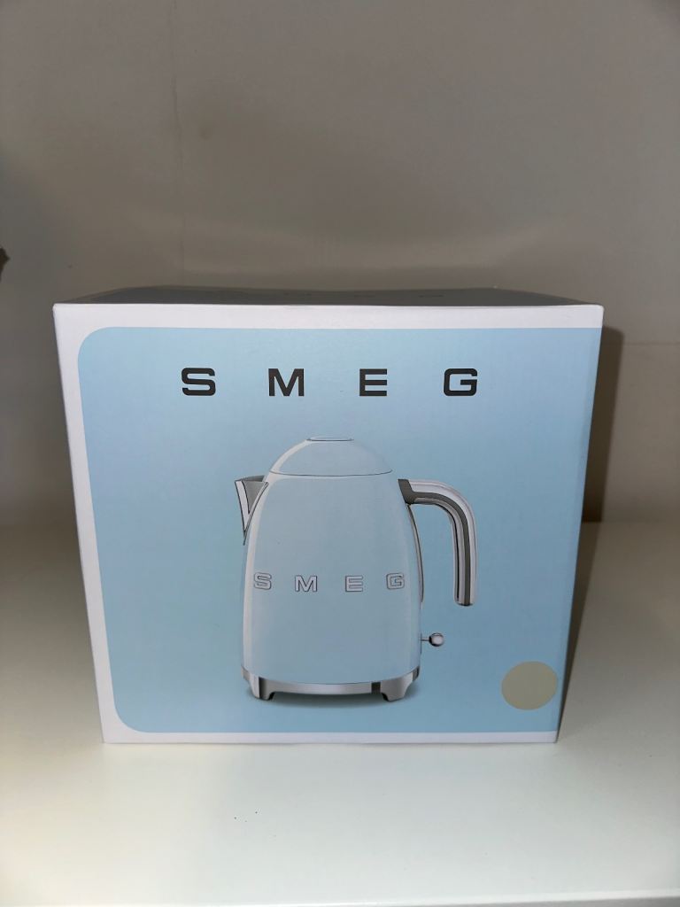 Smeg Kettle cream colour 