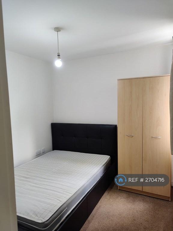 2 bedroom flat in Beauchamp House, Coventry, CV1 (2 bed) (#2704716)
