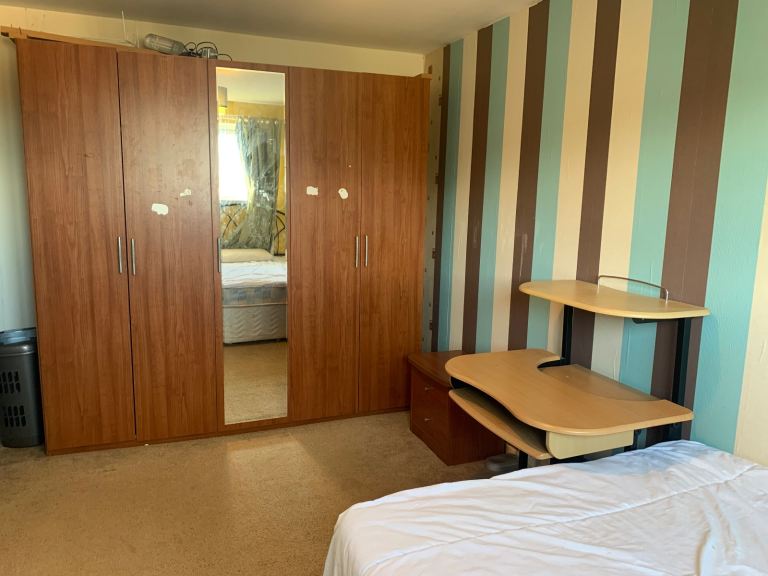 small single room in a hmo near RGU-10 min walk 