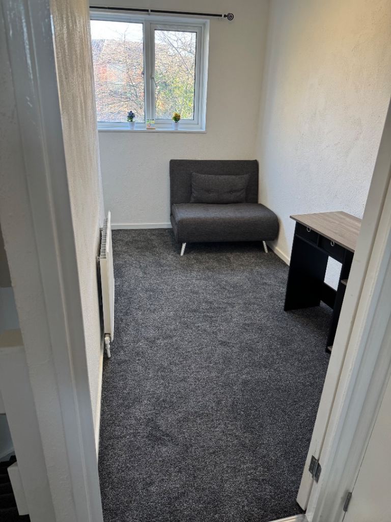 4 Bedroom, 2 Bathroom House 