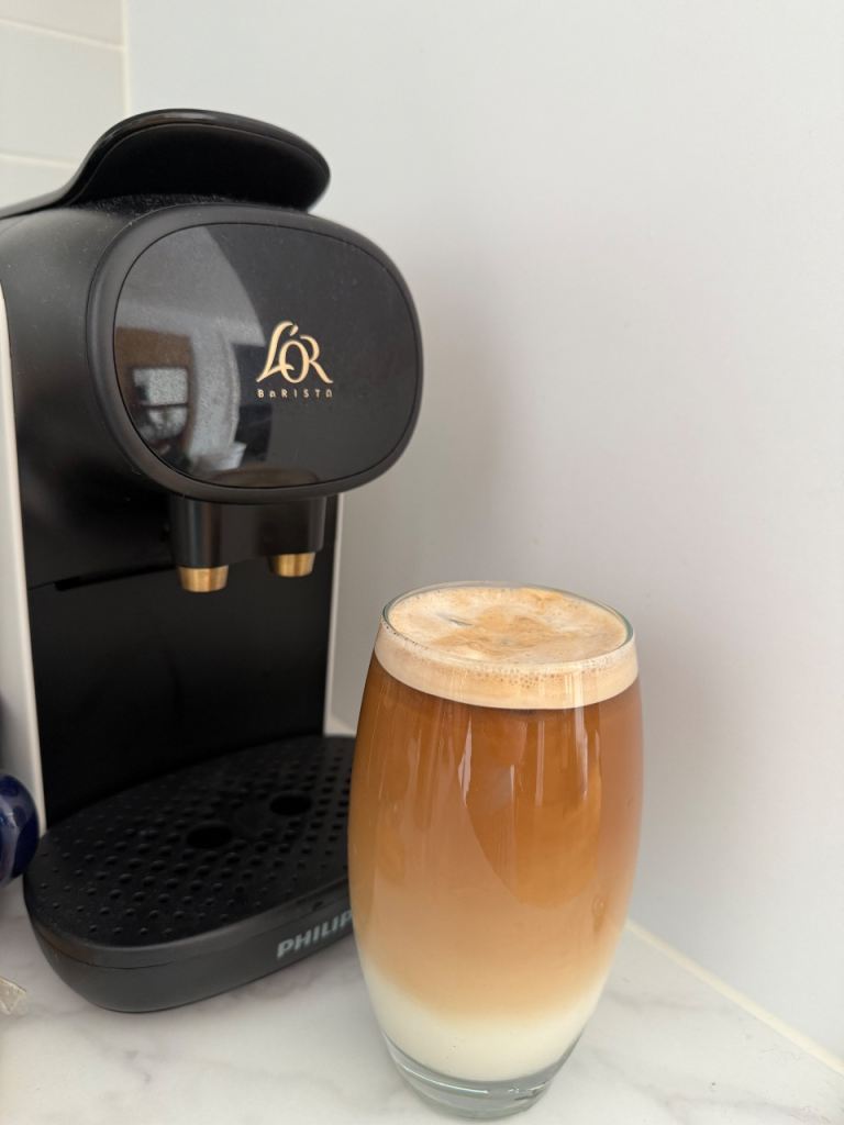 L'OR BARISTA Sublime Satin Blanc Capsule Coffee Machine