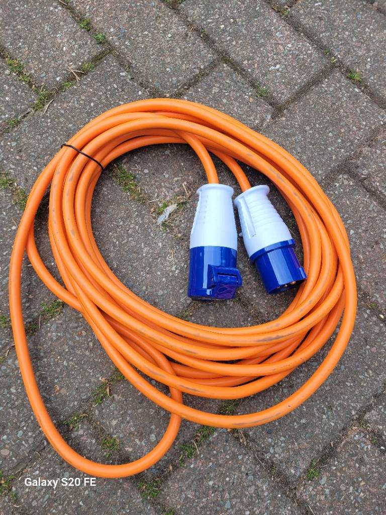 Mains electric hookup for Motorhome