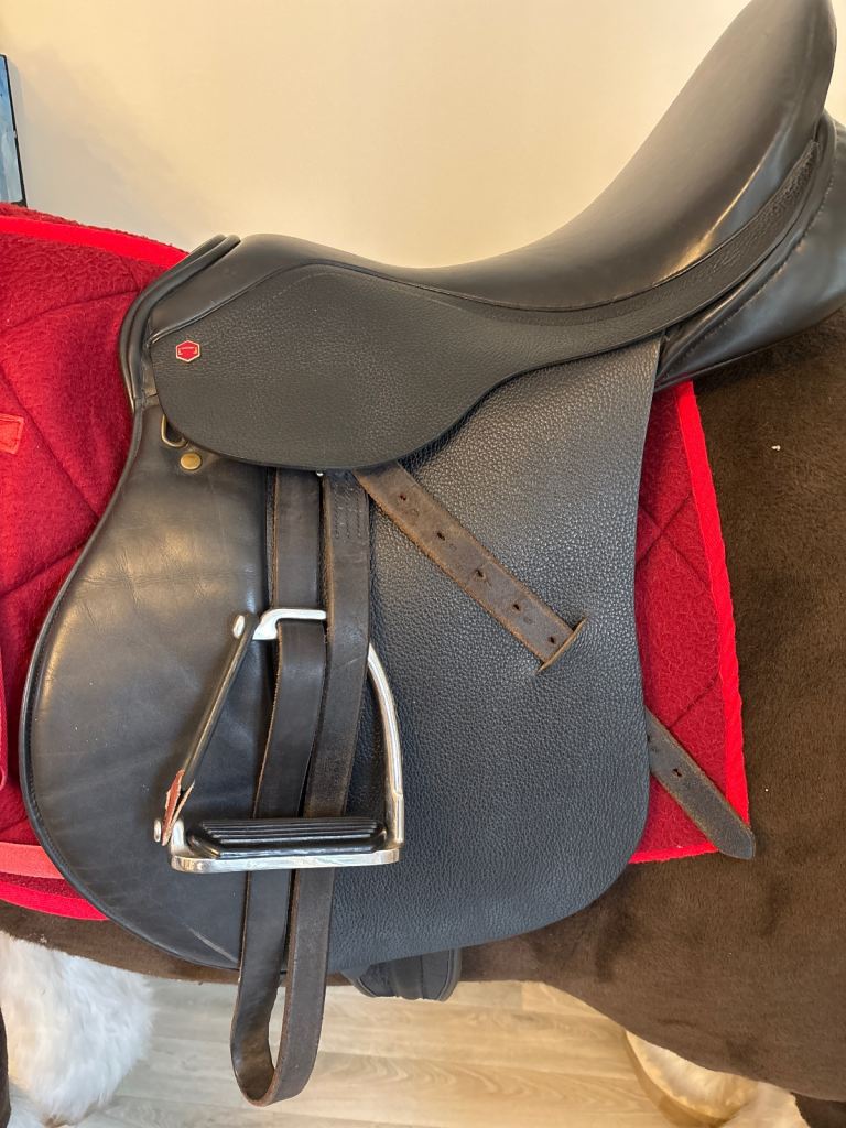 Leather saddle 
