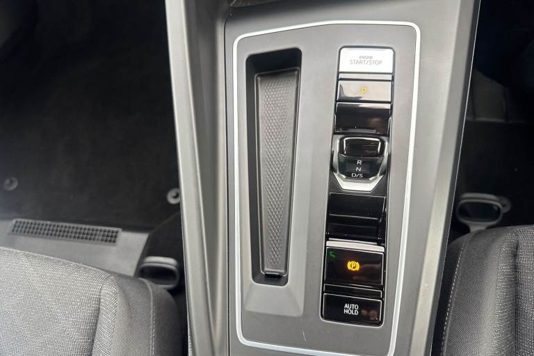  Volkswagen Golf 1.5 Etsi Mhev Life Hatchback 5dr Petrol Hybrid Dsg Euro 6 s/s