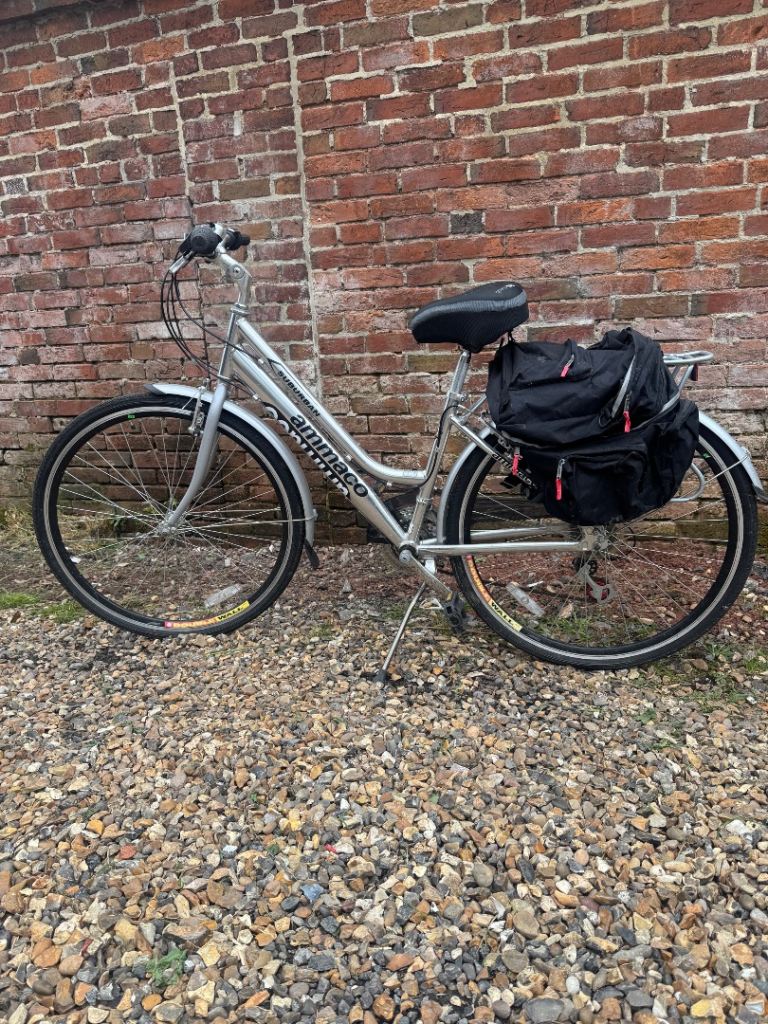 Ammaco Suburban ladies bike 