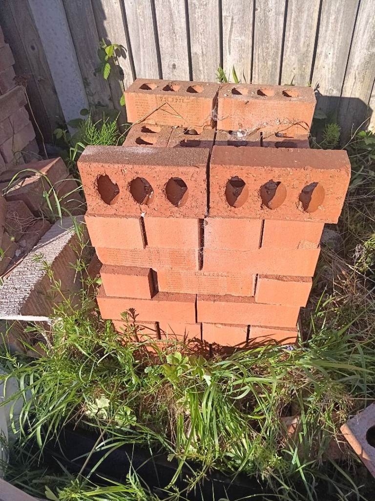 68 x Engineering Bricks