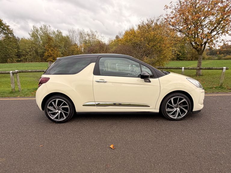 2017 Citroen DS3 Parthenon Cream 1.2. 12 months mot 