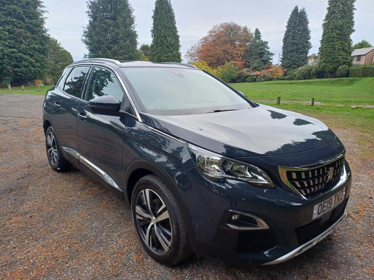 PEUGEOT 3008 1.2 PureTech Allure 2019