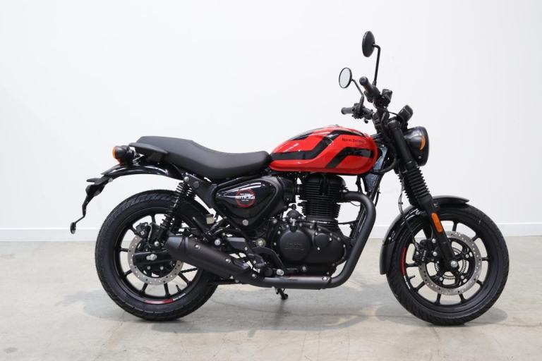 Brand New Royal Enfield Hunter 350 in London Red