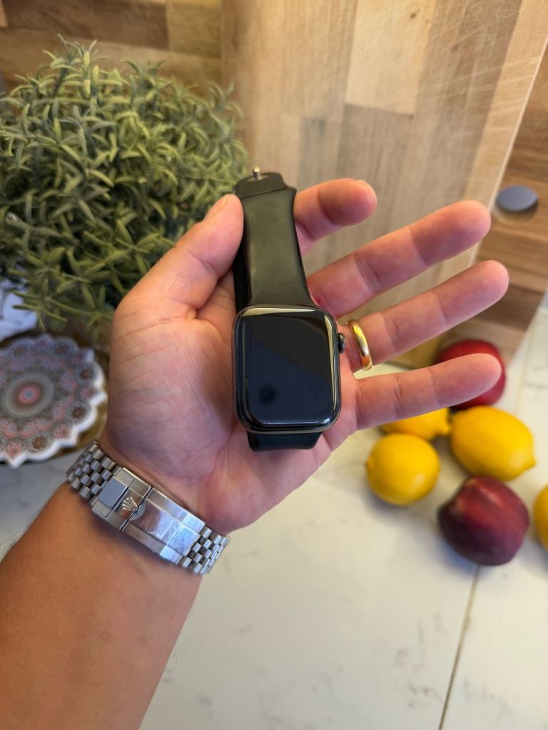Apple Watch Series 7 - 45mm Stainless Steel GPS + Cellular