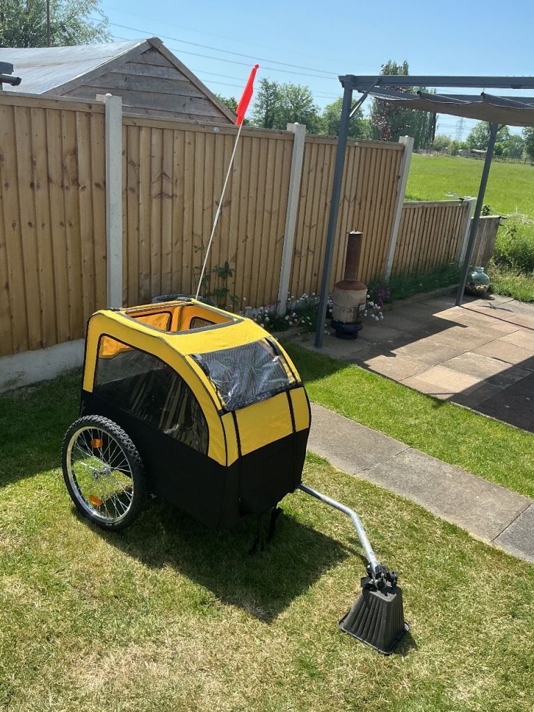 Pet trailer for bike