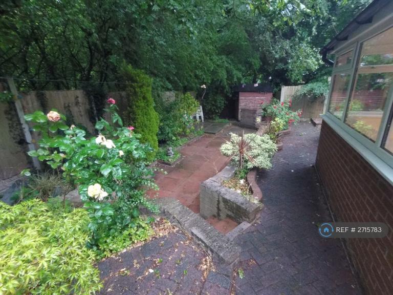 2 bedroom flat in Fulwood, Preston, PR2 (2 bed) (#2715783)