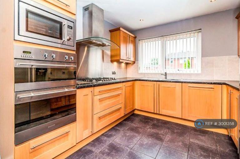 3 bedroom house in Burland Close, Salford, M7 (3 bed) (#3001358)