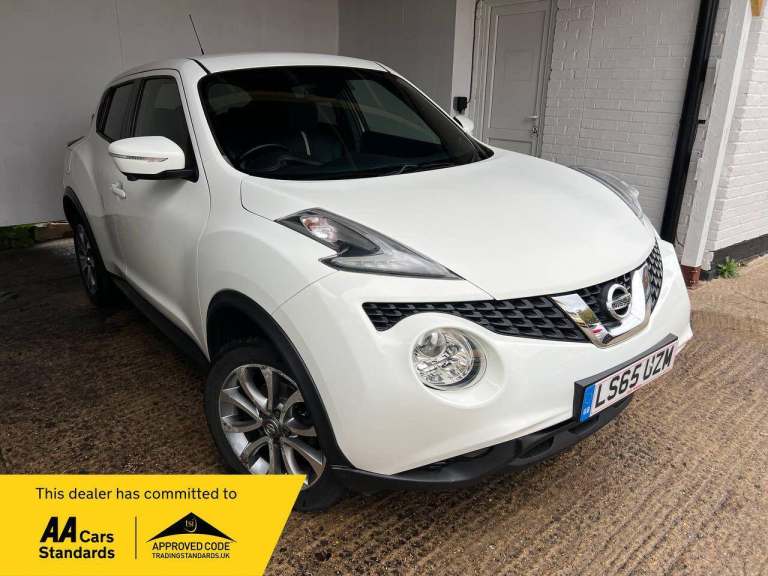 2015 Nissan Juke 1.2 DIG-T Tekna SUV 5dr Petrol Manual Euro 6 (s/s) (115 ps) HATCHBACK Petrol Manual