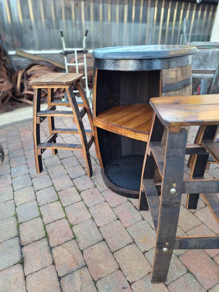 Oak barrel cabinet with stools for garden patio bar mancave pub 