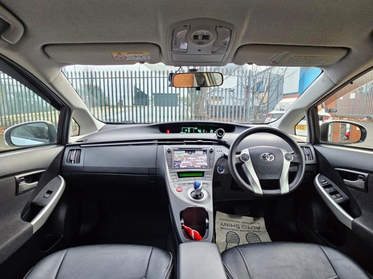 2015 Toyota Prius 1.8 Hybrid Automatic 5dr 5 Seats Hatchback Petrol/Electric Hybrid Automatic