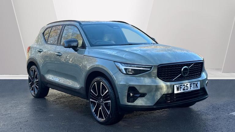 2025 Volvo XC40 2.0 B4P Ultra Dark 5dr Auto Petrol Estate Estate Petrol Automatic