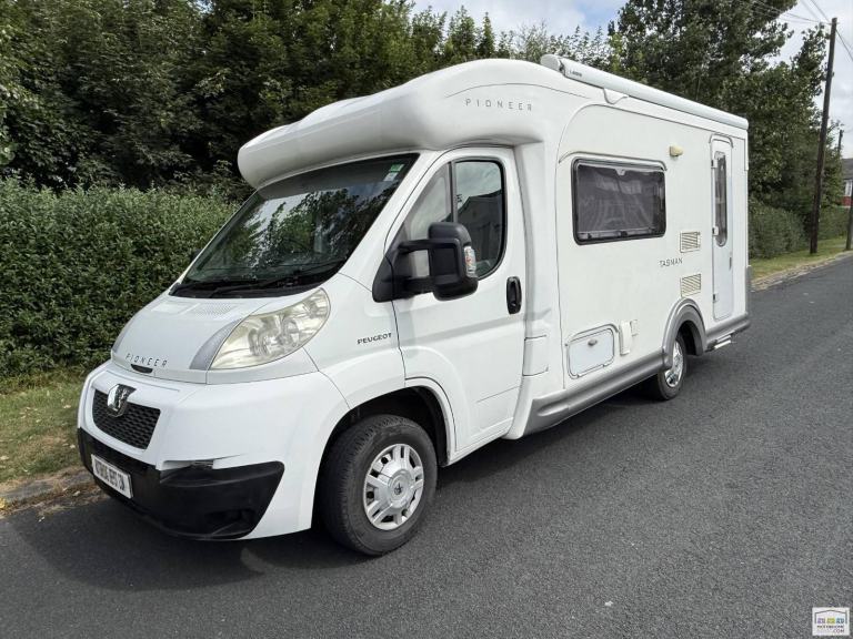 Autocruise Pioneer Tasman, 2 Berth, Single Beds, End Kitchen