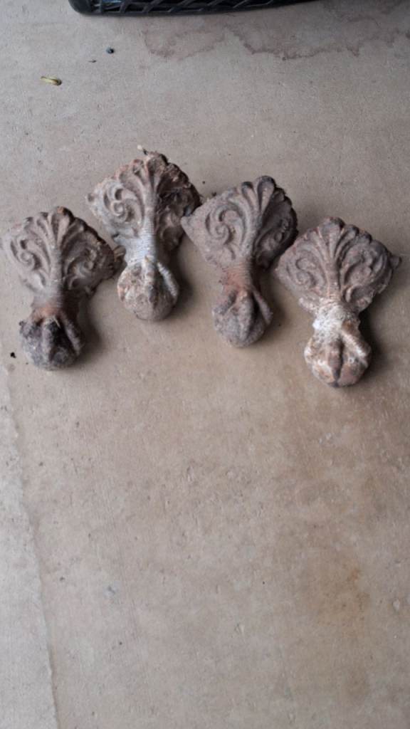 4 cast iron bath feet