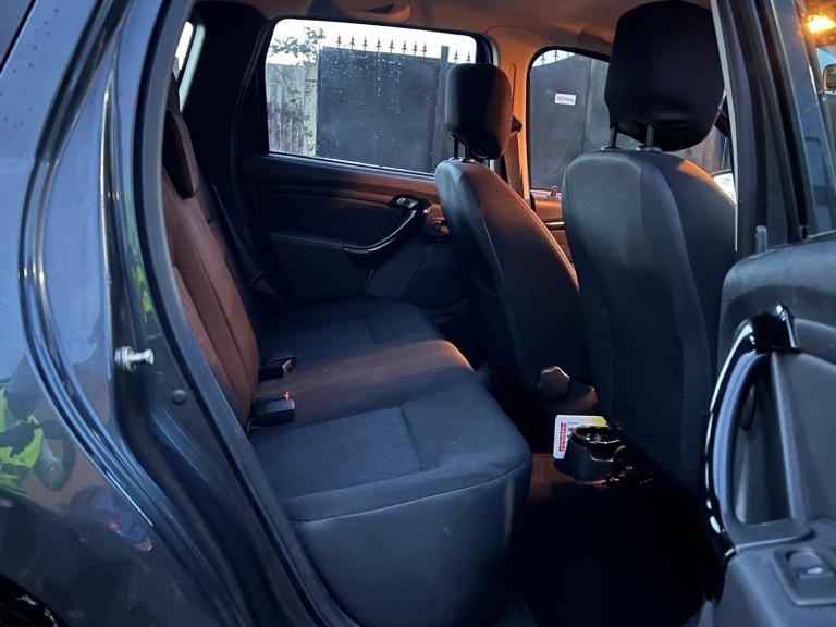 2015 Dacia Duster 1.5 dCi 110 Laureate 5dr HATCHBACK Diesel Manual