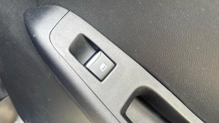 2020 Ford Puma 1.0 EcoBoost Hybrid mHEV ST-Line X 5dr Petrol Hatchback Hatchback Petrol Manual