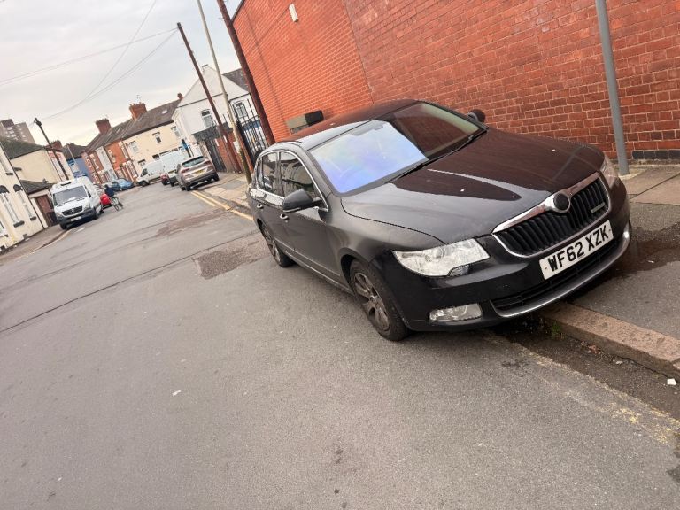 Skoda, SUPERB, Hatchback, 2012, Manual, 1598 (cc), 5 doors